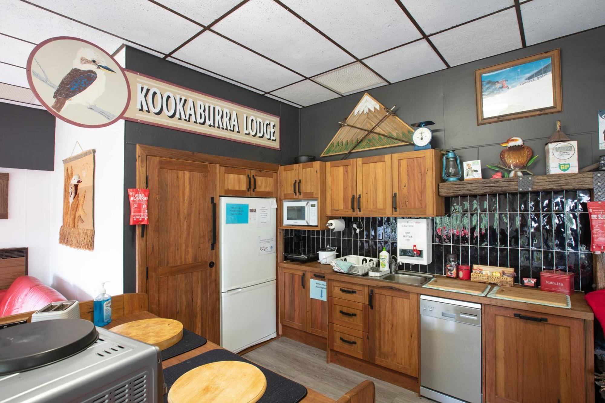 Kookaburra Lodge จินดาไบน์ ภายนอก รูปภาพ