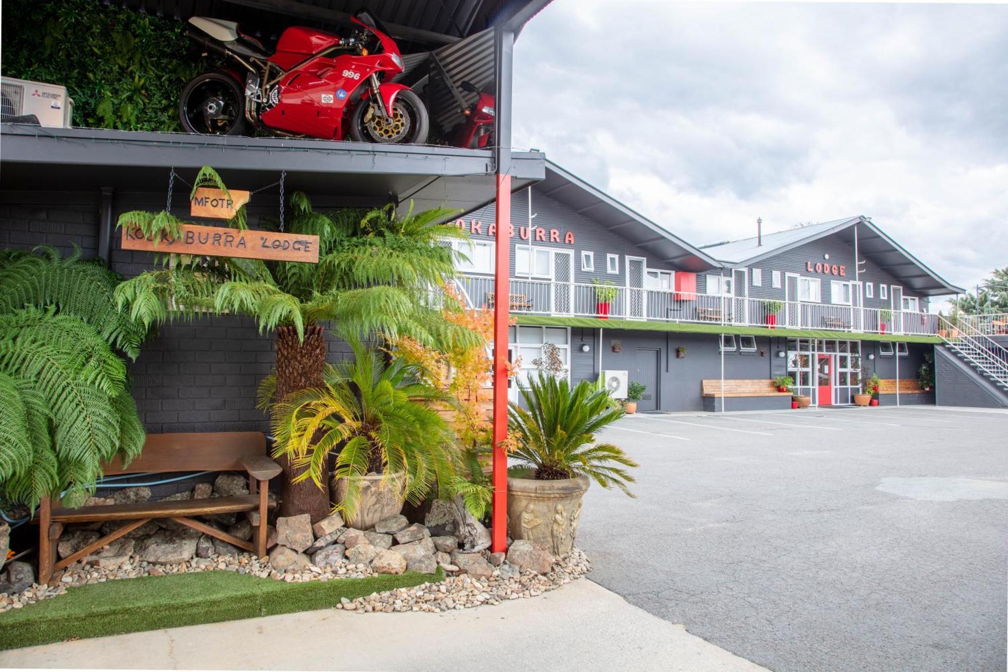 Kookaburra Lodge จินดาไบน์ ภายนอก รูปภาพ